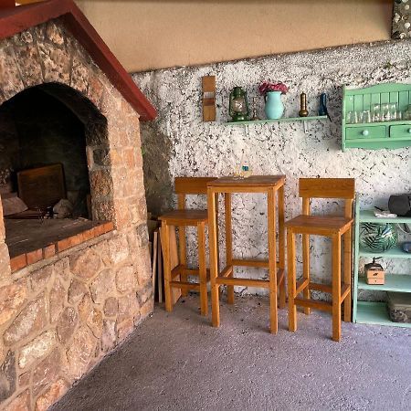 Studio Apartmani Kremic Karlobag Exteriér fotografie