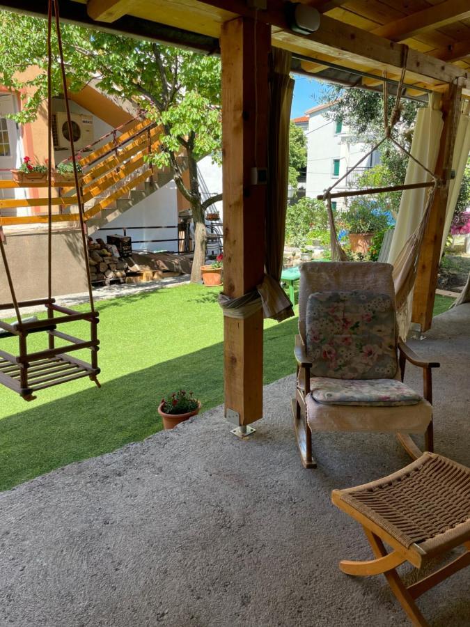 Studio Apartmani Kremic Karlobag Exteriér fotografie