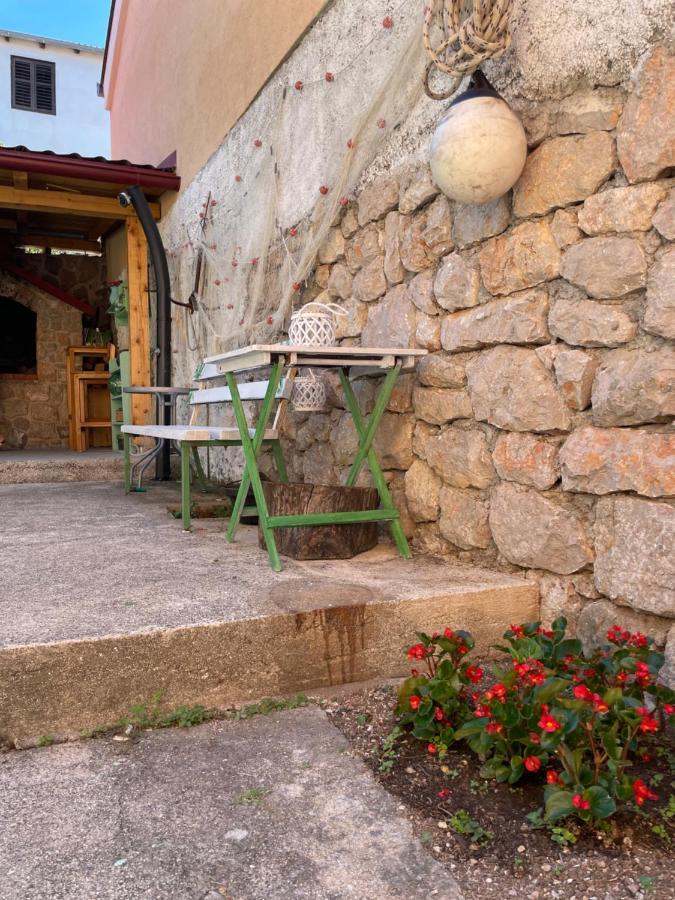 Studio Apartmani Kremic Karlobag Exteriér fotografie