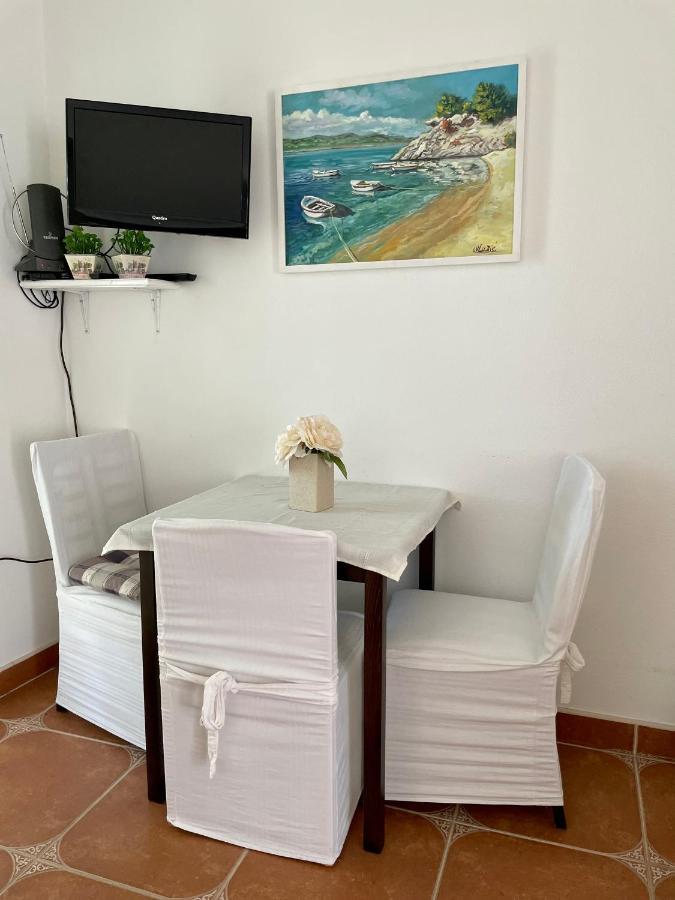 Studio Apartmani Kremic Karlobag Exteriér fotografie