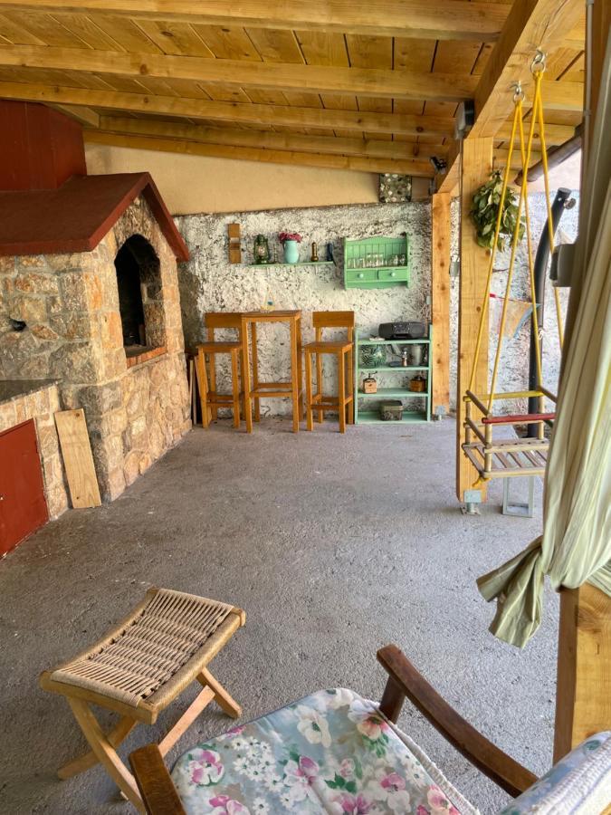 Studio Apartmani Kremic Karlobag Exteriér fotografie