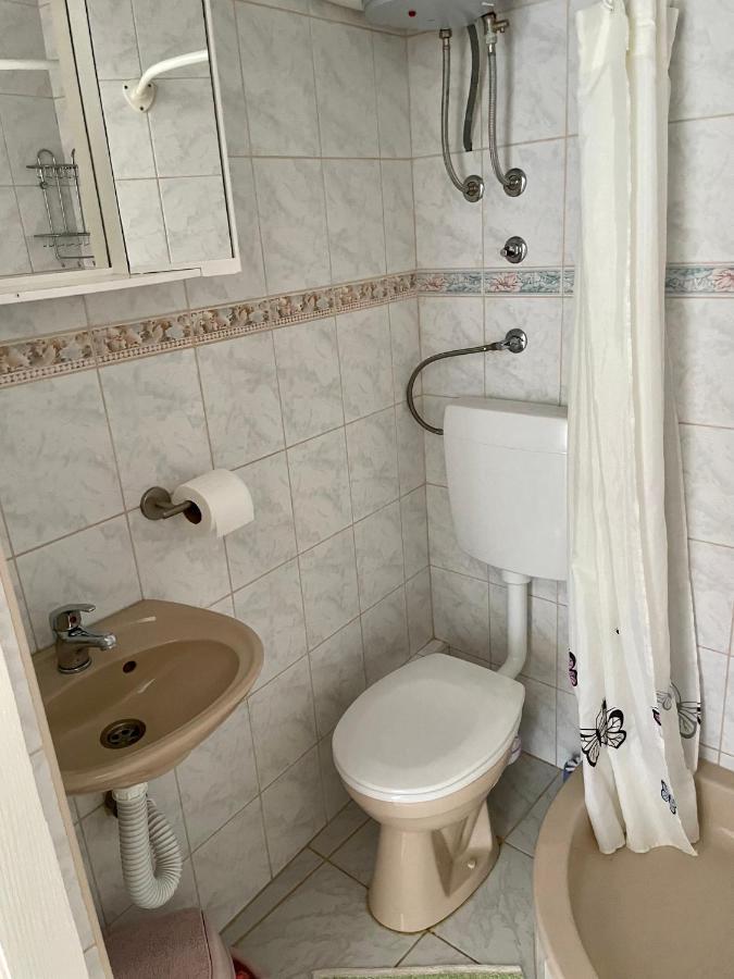 Studio Apartmani Kremic Karlobag Exteriér fotografie